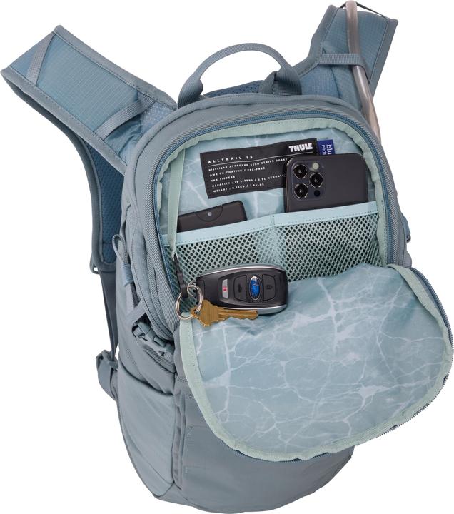 Actual product image Thule AllTrail Hydration 16 litre backpack with hydration bladder (16 l)