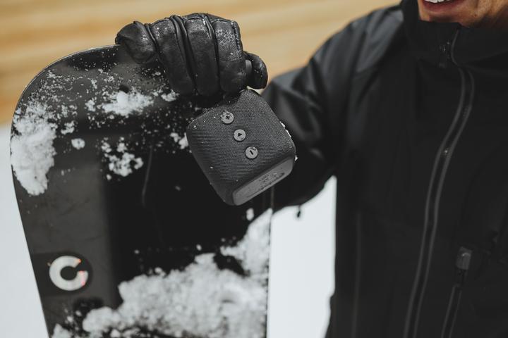 Actual product image Fresh'N Rebel Rockbox Bold S (15 h, Battery operated, Rechargeable battery operated)