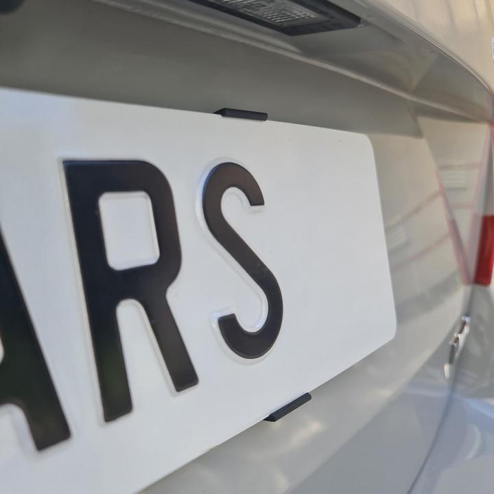 Actual product image 21cars Click licence plate holder long format (Front, Long format)