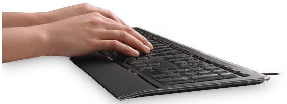 Actual product image Logitech Illuminated Keyboard K740 (US, Cable)