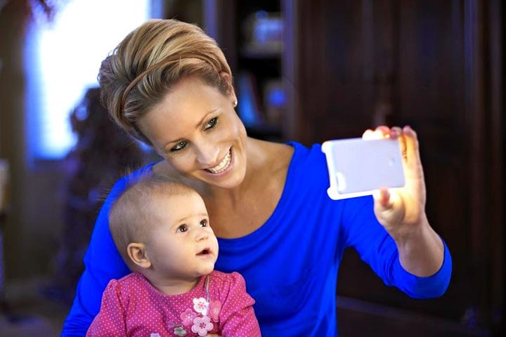 Actual product image PhoneLook Coque Lumee Selphie LED (Apple iPhone X)