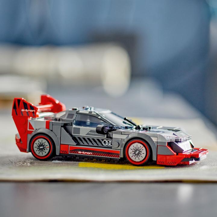 Image du produit LEGO Audi S1 e-tron quattro voiture de course (76921, LEGO Speed Champions)