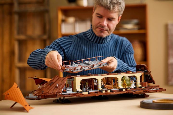 Actual product image LEGO Jabba's sailing barge (75397, LEGO Rare Sets, LEGO Star Wars)