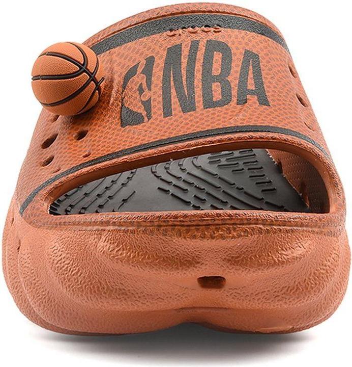 Actual product image Crocs NBA Echo Slide (40)
