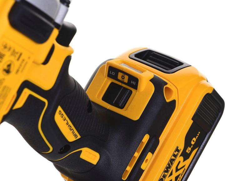Actual product image DeWalt DCK2077P2T (Rechargeable battery operated)