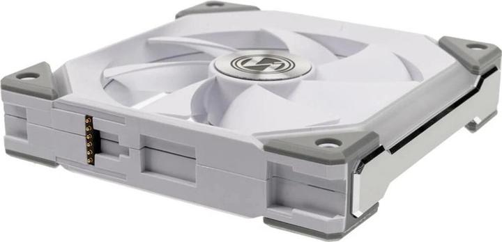 Actual product image Lian-Li UNI FAN SL120 RGB PWM fan, pack of 3 (120 mm, 3 x)