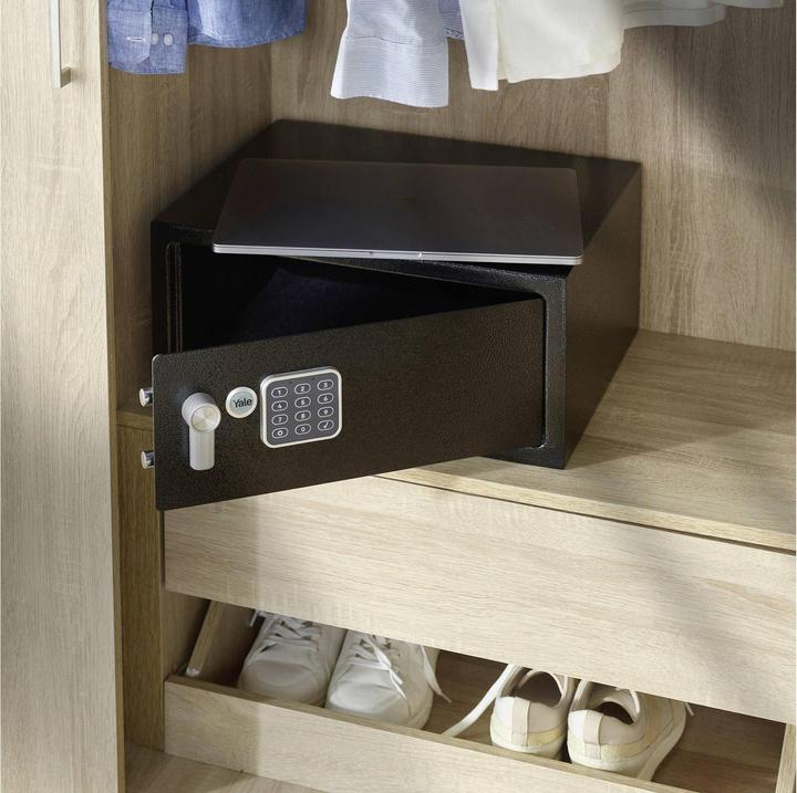 Actual product image Yale YLV200DB2 (24 l)