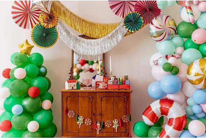 Produktbild Partydeco Girlanden aus goldenen Fransen