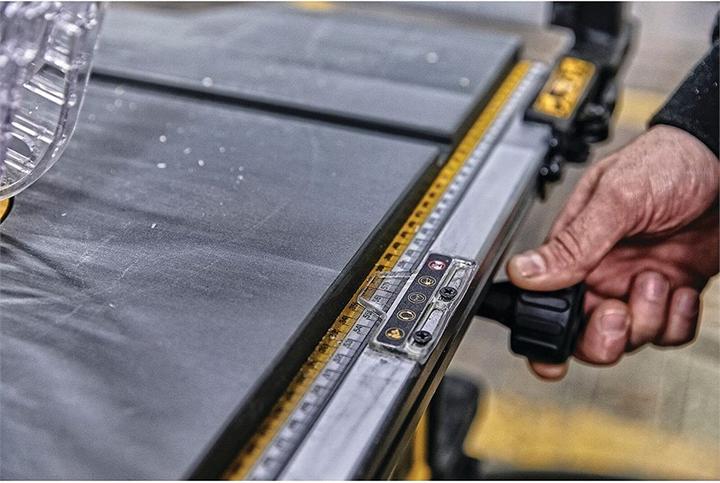 Produktbild DeWalt DWE7492QS