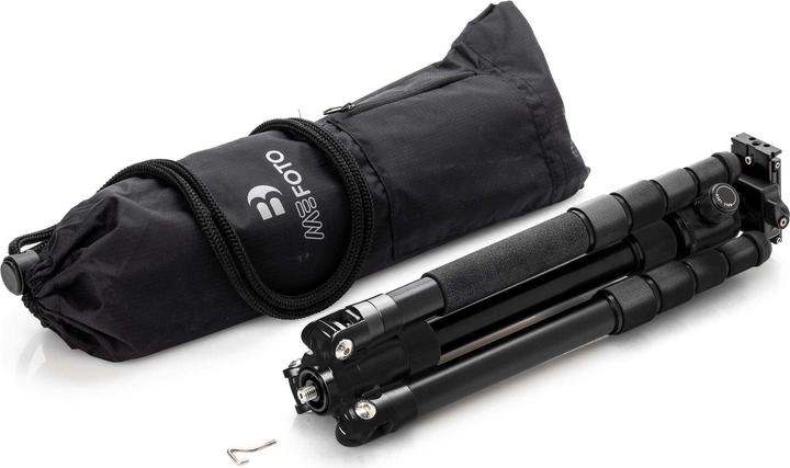 Actual product image MeFOTO RoadTrip PRO Aluminium Tripod (Carbon)