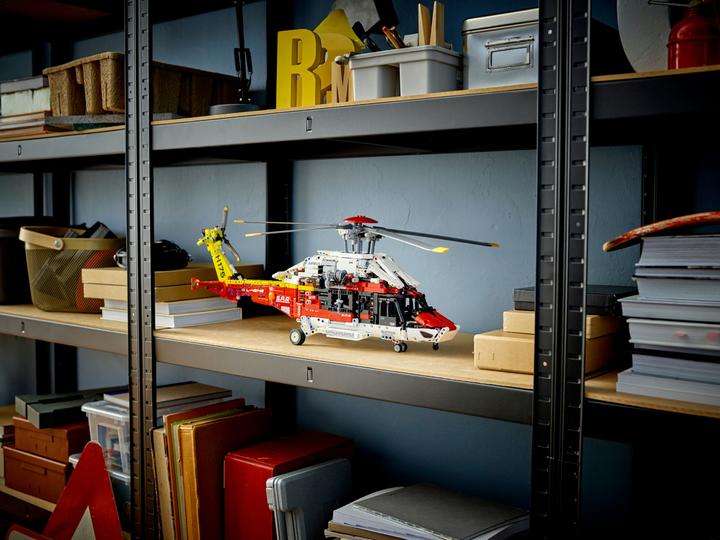 Productafbeelding LEGO Airbus H175 Reddingshelikopter (42145, LEGO Technic)