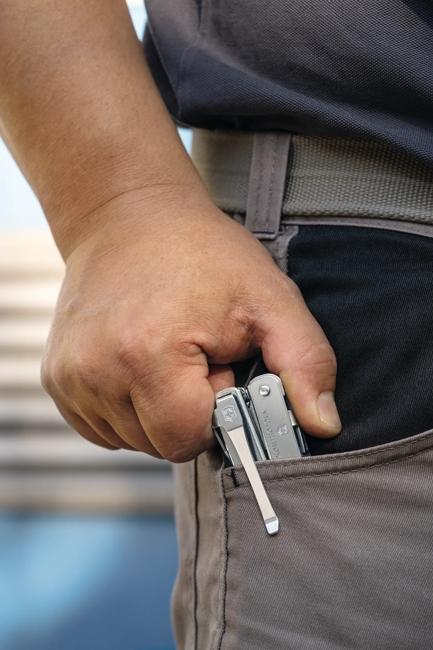 Actual product image Victorinox Swiss Tool MX Clip 3.0327.MKB1 Multitool Silver (26 Functions)