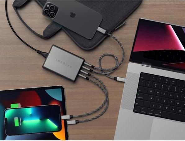 Actual product image Satechi 4-Port GaN Charger (165 W)