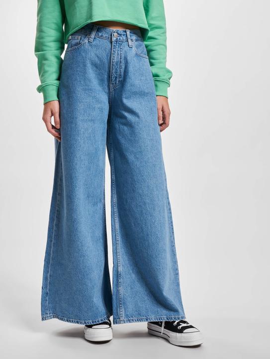 Actual product image Calvin Klein Jeans Low Rise Loose Jeans - 89743 (W28/L30)