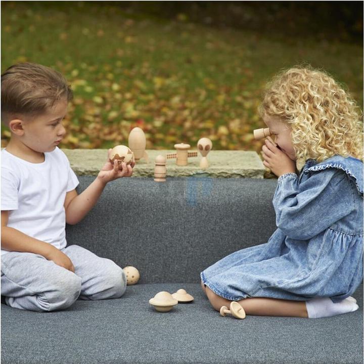 Produktbild TickiT Set mit 10 Weltraum Figuren und Objekten aus Holz
