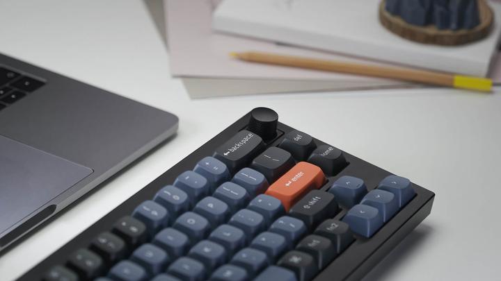 Actual product image Keychron Q2 Knob Version (US, Cable)