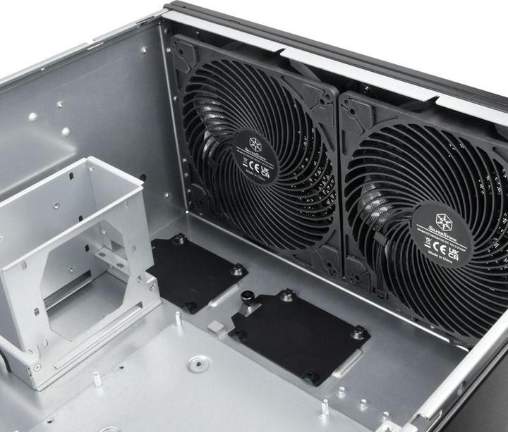 Actual product image Silverstone RM51 (SSI EEB, SSI CEB, mATX, Mini-ITX, ATX, E-ATX)