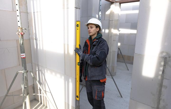 Actual product image Stabila Type 70-2, 60cm 2324 Light metal spirit level 60cm 0.5 mm/m (60 cm)