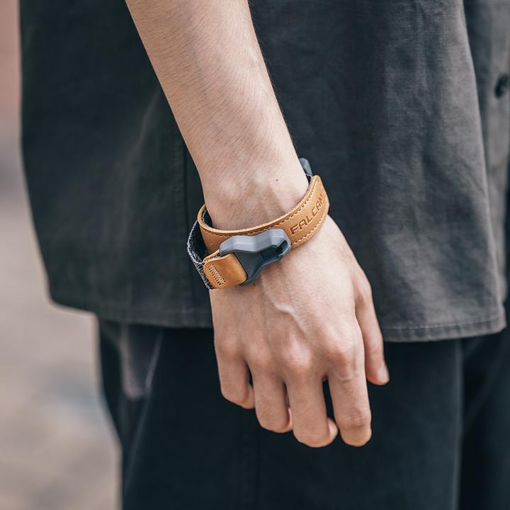 Actual product image Falcam Maglink Quick Magnetic Buckle Wrist Strap (Grey) M00A3801