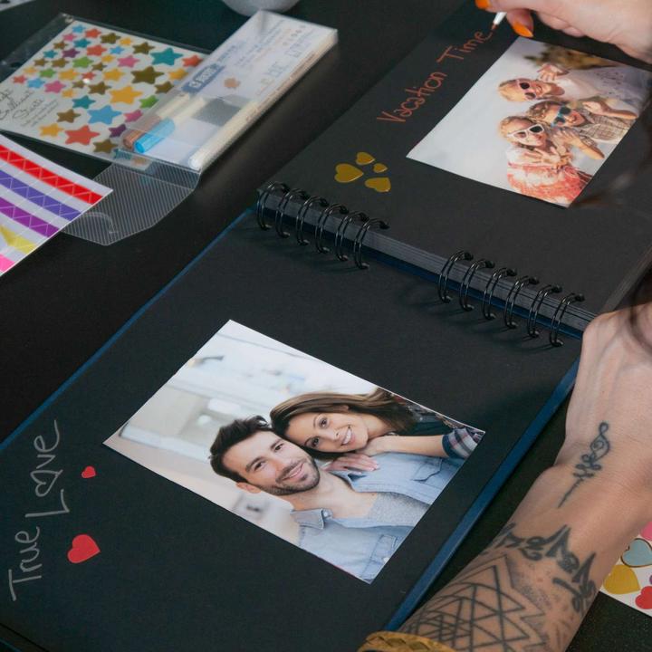 Actual product image Intirilife Photo album to design yourself with spiral binding