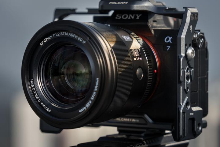 Produktbild Viltrox AF 27mm F/1.2 Pro Sony E (Sony E, APS-C / DX)