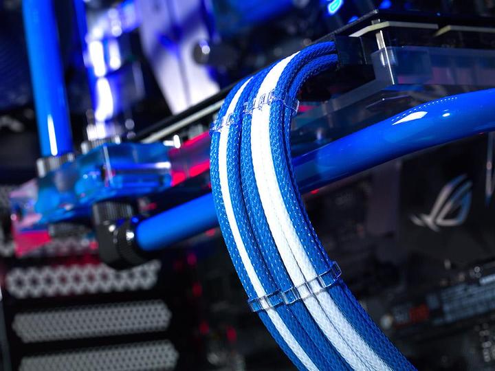 Produktbild Digitec Zenon ZX - powered by Joule Performance (Intel Core i7-7700K, 16 GB, 500 GB, GeForce GTX 1080 Ti)