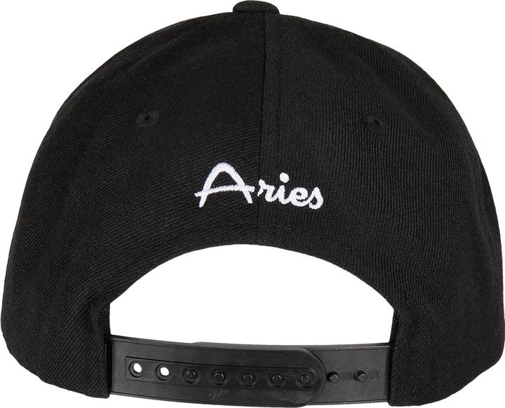 Actual product image Mister Tee Zodiac YP Classics 5-Panel Premium Curved Visor Snapback Cap - 16461 (One size)