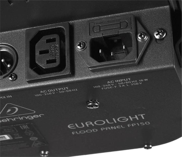 Actual product image Behringer FLOOD PANEL FP150 - Profesjonalny p?aski panel LED o mocy 15 W (15 W, LED)