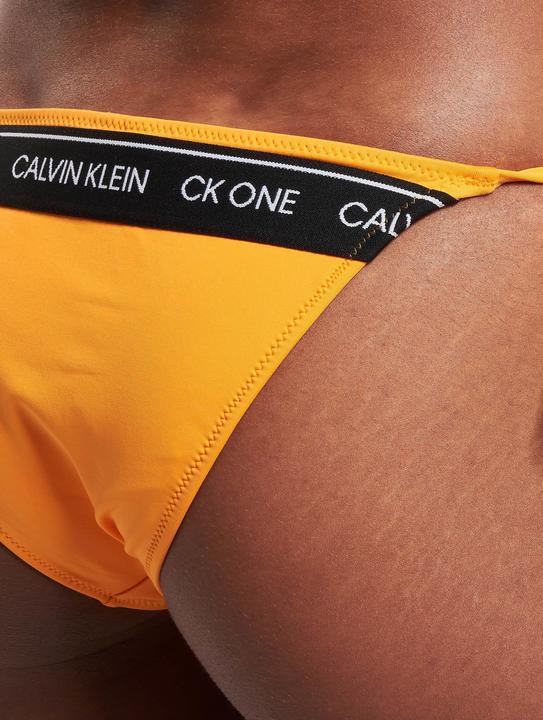 Actual product image Calvin Klein Bikini Bottom String Side Tie (M)
