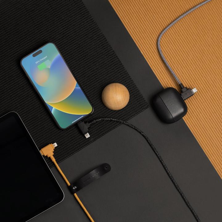 Produktbild Native Union Ladekabel schwarz/klein gemustert (1.50 m, USB 3.0)