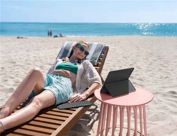 Actual product image Logitech Flip Folio (CH, iPad Pro 13 2024 (M4), iPad Air 13 2024 (M2), iPad Air 13 2025)