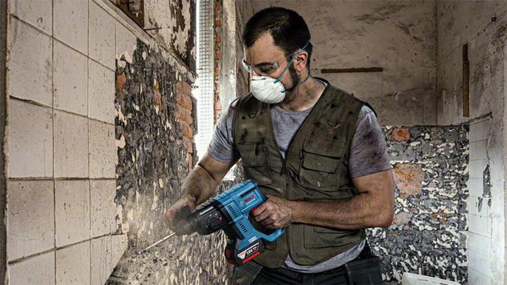 Actual product image Bosch Professional Cordless hole drill GBH 18V-21 Solo (Rechargeable battery operated)
