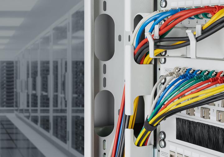 Produktbild Digitus CAT 6A Klasse Ea, F/FTP, Twisted Pair Patchkabel, Cu, LSZH, AWG 32/7, Länge: 0,5 m, schwarz (F/FTP, CAT6a, 0.50 m)