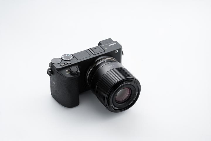 Actual product image TTArtisan AF 56mm f/1.8 for Sony E (Sony E, APS-C / DX)