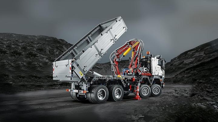 Image du produit LEGO Mercedes-Benz Arocs 3245 (42043, LEGO Technic)