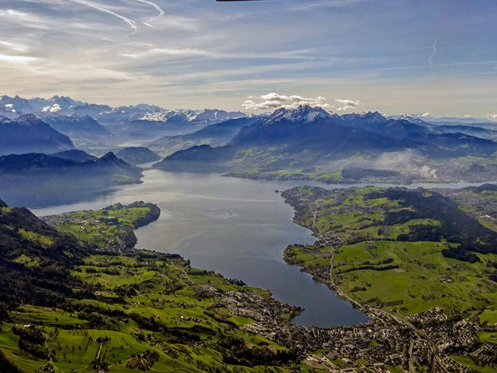 Produktbild Smartbox Aufregender Helikopterflug durch den Himmel über Zürich (1 Pers.)