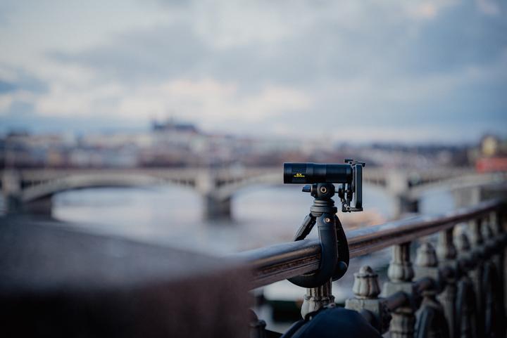 Immagine prodotto Freewell Vlogpod 3K Tripod Stand with Ballhead & Built-In Smartphone Clip