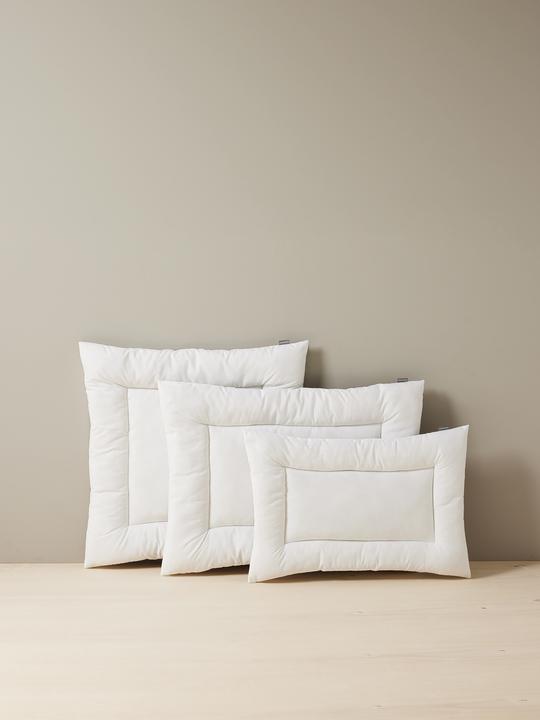 Actual product image Vertbaudet Flat children's pillow with microfibre, boil-proof & easy-care (60 x 60 cm)