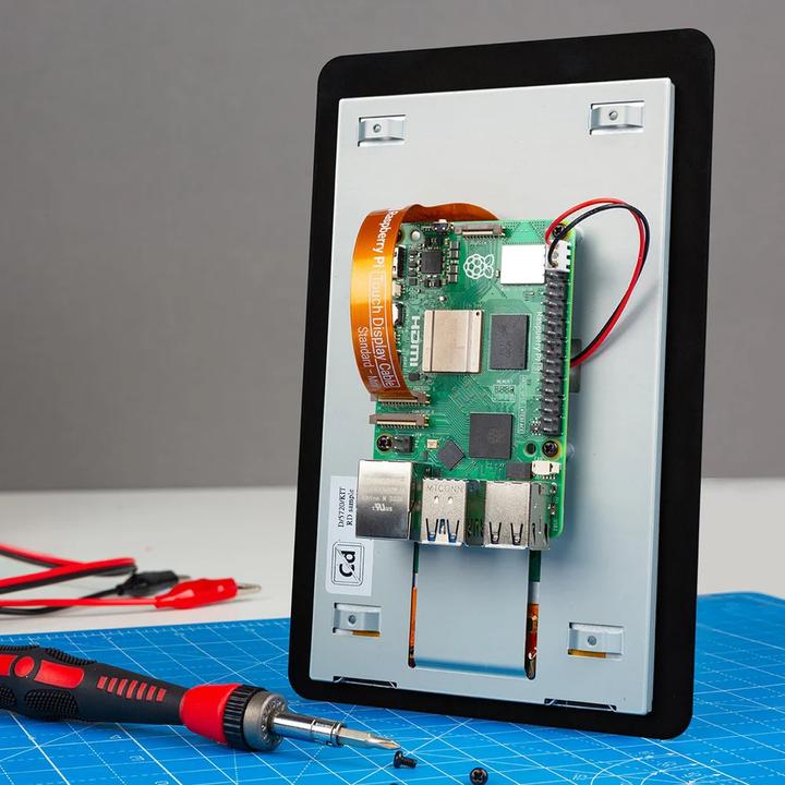 Actual product image Raspberry Pi Official Touch Display 2 7INCH 720x1280
