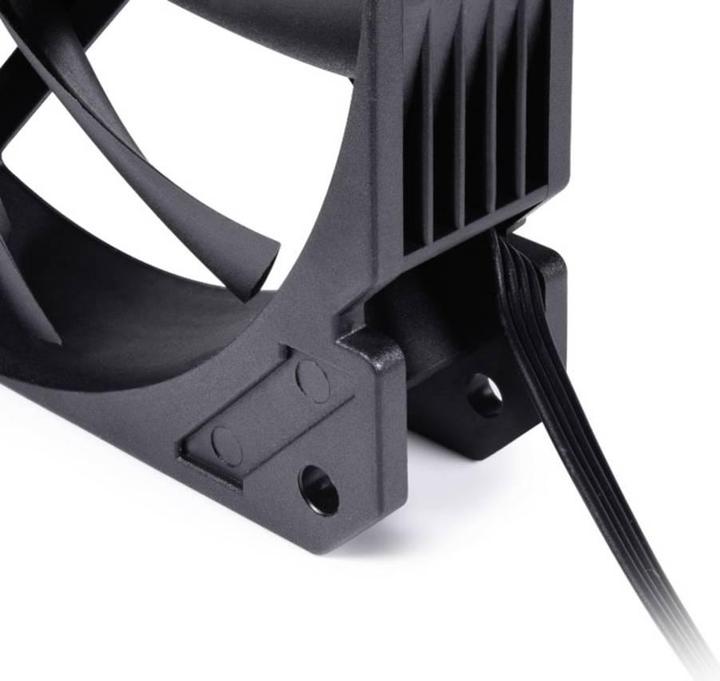 Actual product image Alphacool Core 120mm fan PWM 2500rpm (120x120x25mm) (120 mm, 1 x)