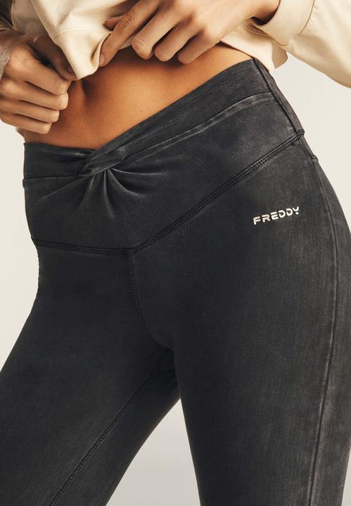 Produktbild Freddy TrousersandJeans NOWYL11HS2501OR (S)