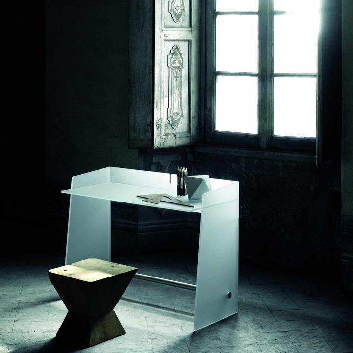 Produktbild Glas Italia Pirandello Schreibtisch (110 x 49 cm)