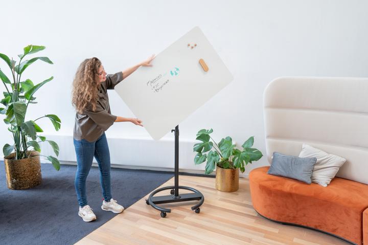 Actual product image Legamaster SKETCH INFINITE mobiles Flipchart Rundfuss