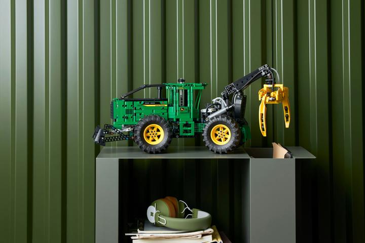 Produktbild LEGO John Deere 948L-II Skidder (42157, LEGO Technic)