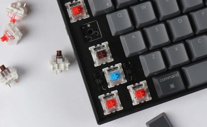 Produktbild Keychron K10 (CH, Kabelgebunden, Kabellos)