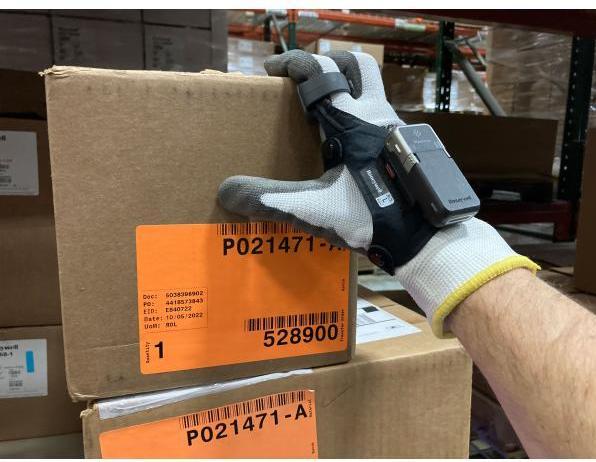 Produktbild Honeywell 8675i standard range wearable (1D-Barcodes)