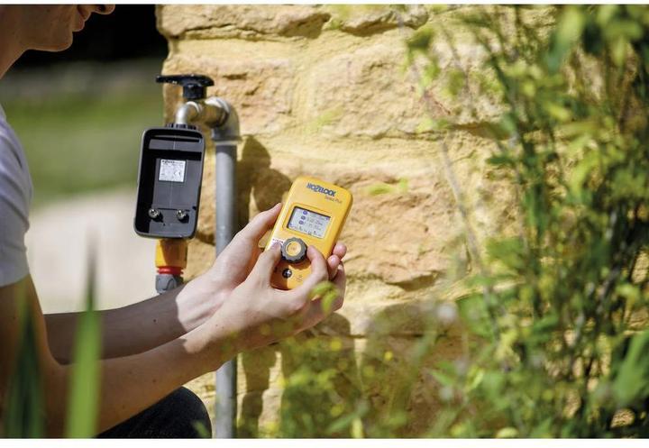 Actual product image Hozelock Select Plus Controller 2224 0000 Irrigation Controller (Irrigation computer)