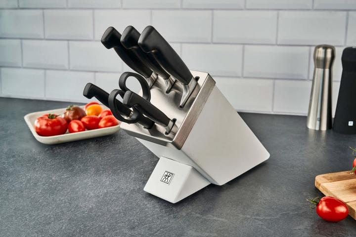 Actual product image Zwilling Four star knife block