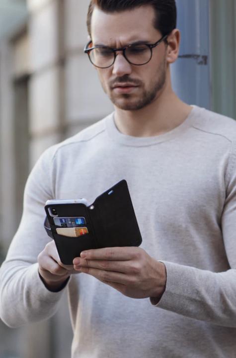 Produktbild iDeal Of Sweden iDeal STHLM Wallet Cover for Galaxy S20 Plus - Black (Samsung Galaxy S20+)