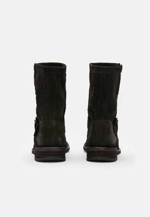 Produktbild Felmini Diese Steifelette von ist aus hochwertigem Leder gefertigt. Sie bietetn eine perfekte Mischu (42)